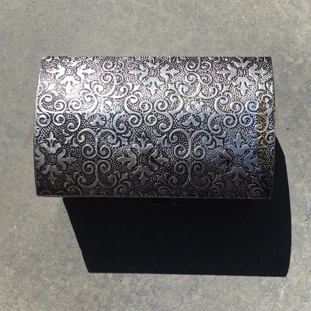 Wooden box